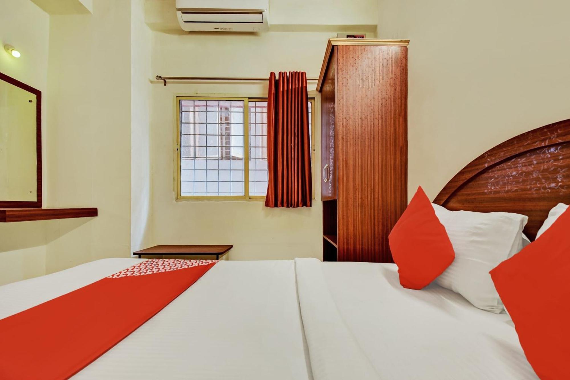 Hotel O K N Residency Yelahanka Bagian luar foto